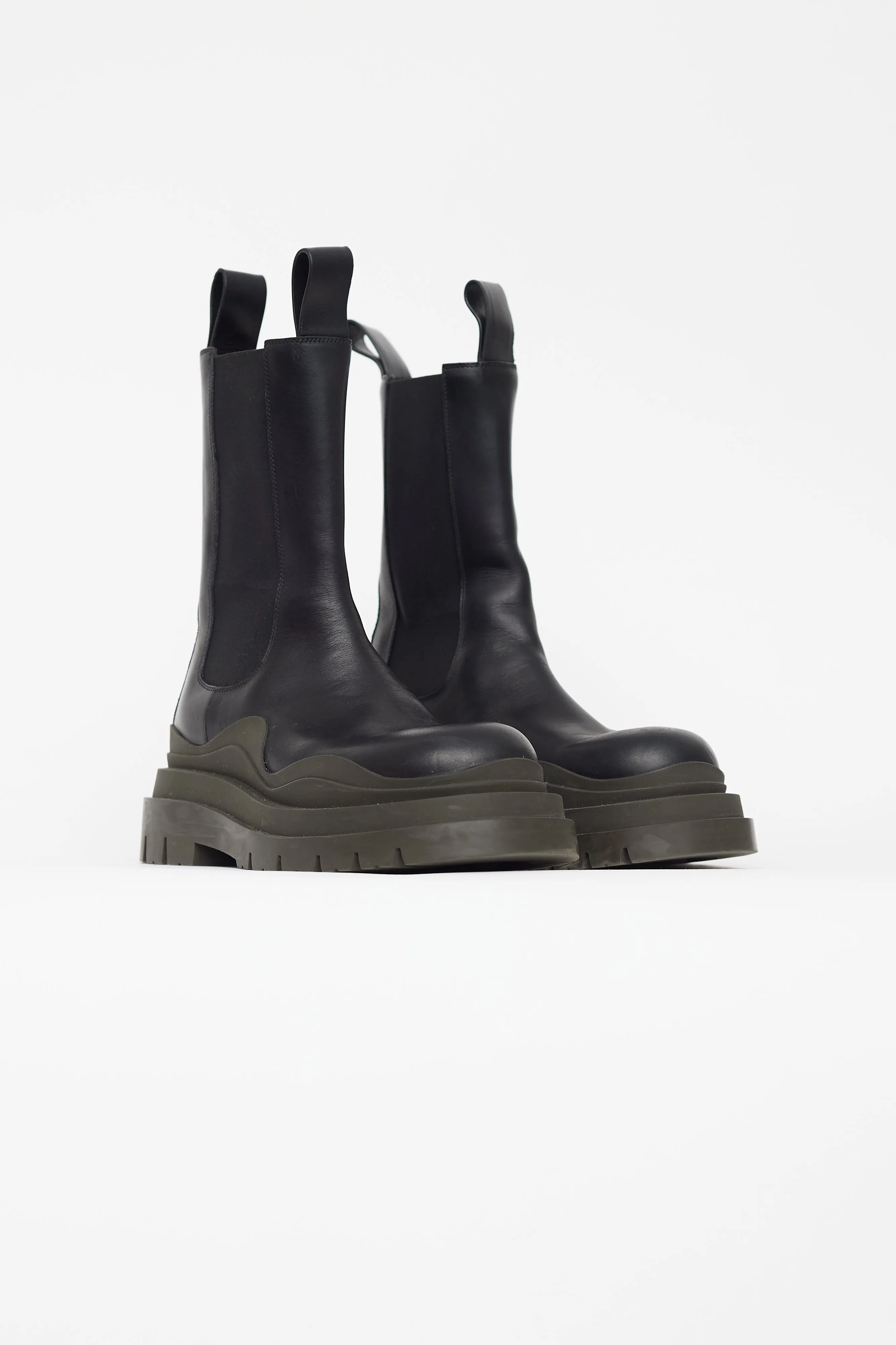 Black Leather Chelsea Tire Boot